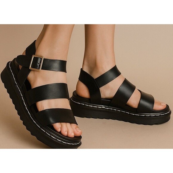 Madden Girl Dazze Women's 9 Platform Sandals Black strappy chunky Y2k - Picture 1 of 15